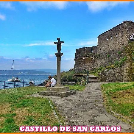 Paseo Del Puerto *