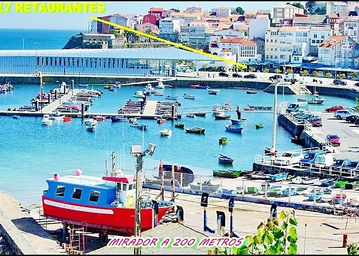 Paseo Del Puerto * פיניסטרה